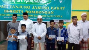 Safari Ramadan Ke Kuala Betara Bupati Tanjungjabung Barat Ajak Masyarakat Terus Mendukung Berbagai Program Pembangunan