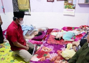 Usai Reses, Edi Purwanto Besuk Ibu Pedagang Peyek yang Alami Luka Bakar