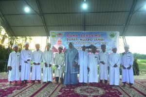 Bupati Masnah Buka Puasa Bersama Penghapal Al-Quran dan Anak Yatim di Villa Tanah Betuah Jambi