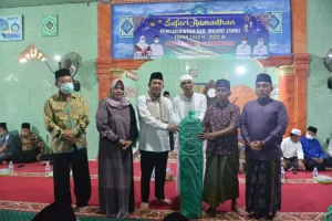 Wakil Bupati Muaro Jambi Menghadiri Safari Ramadhan di Desa Pulau Kayu Aro