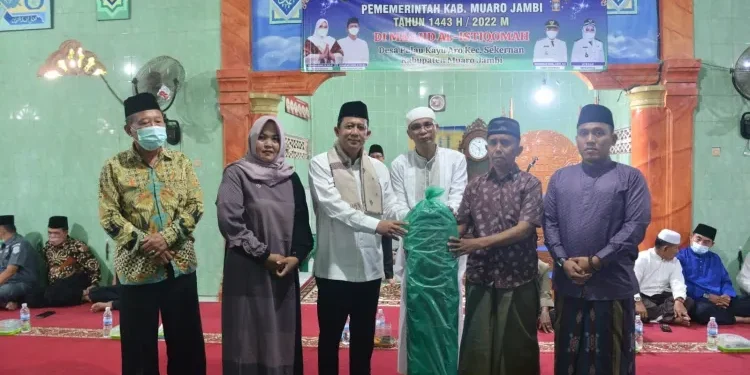 Wakil Bupati Muaro Jambi Menghadiri Safari Ramadhan di Desa Pulau Kayu Aro