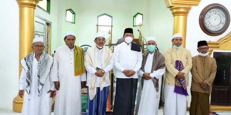 Bupati dan Wakil Bupati Tanjungjabung Barat Laksanakan Safari Jum’at