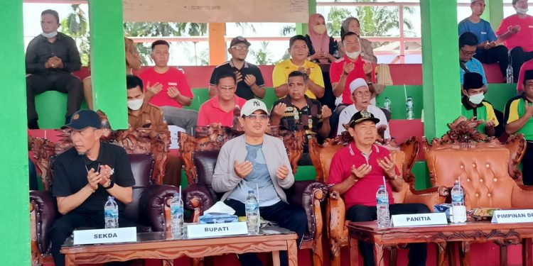 Dukung Penuh Event Olahraga Mandiri, Bupati Tanjungjabung Barat Hadir Buka Turnamen Sepakbola