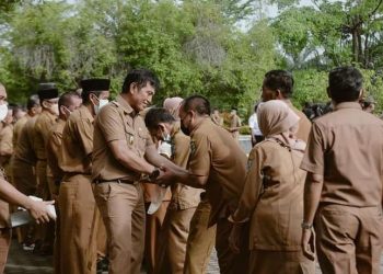 Hari Pertama Masuk Kerja Pemkab Batanghari Laksanakan Apel Gabungan dengan Seluruh OPD