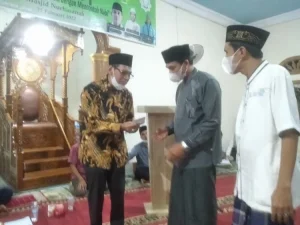 DPRD Kota Jambi Beri Bantuan untuk Mendukung Pembangunan Masjid Nur Hasanah