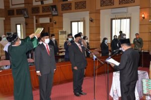 Al Haris Lantik Kepala Sekolah SMK Negeri 3 dan Titian Teras Kota Jambi