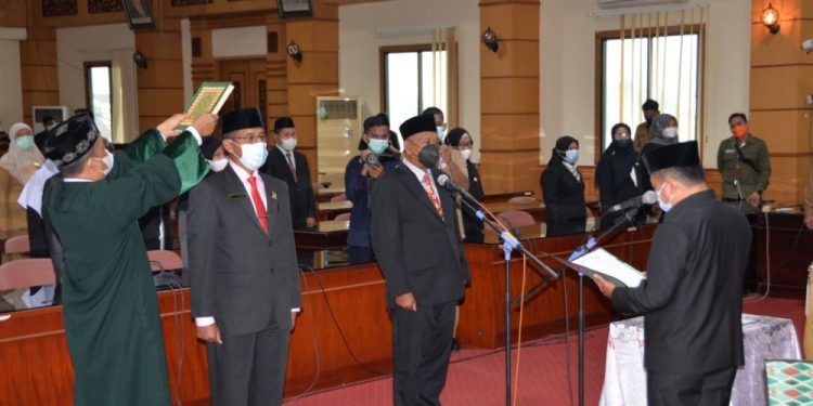 Al Haris Lantik Kepala Sekolah SMK Negeri 3 dan Titian Teras Kota Jambi