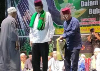 UAS Tausyiah di Batanghari, M Rifai: Bangga Kedatangan Ulama Besar di Bumi Serentak Bak Regam