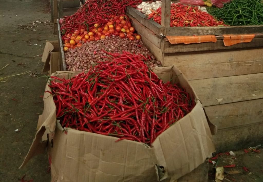 Harga Cabe Sudah Turun Separuh Harga