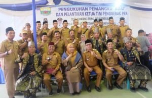 Bupati Masnah Busro Kukuhan Kepala Desa Sebagai Pemangku Adat Sekaligus Pelantikan Ketua Tim Penggerak PKK