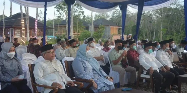 DPRD Muaro Jambi Aidi Hatta Buka Puasa Bersama Santri Ponpes Sirojul Muhlasin