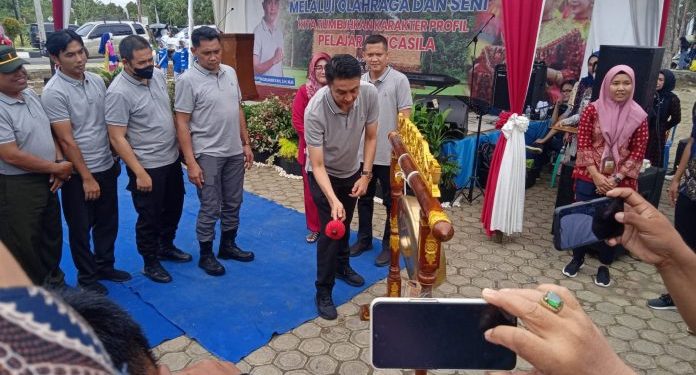 PJ Bupati Muarojambi Bachyuni Deliansyah Buka KOSN dan FLS2N Tingkat Kabupaten Muarojambi Tahun 2022