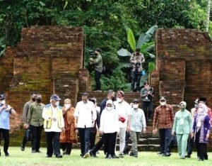 Ketua DPRD Muaro Jambi Dampingi Presiden Jokowi Saat Kunjungi Candi Kedaton