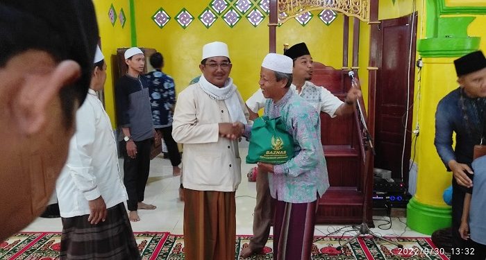 Disambut Hangat Masyarakat Desa Bupati Kembali Melakukan Safari Jum’at