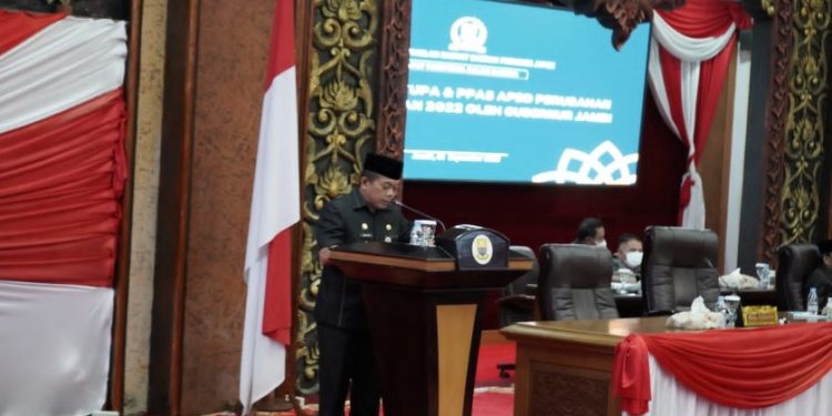 Gubernur Jambi Al Haris Sampaikan Nota Pengantar KUPA dan PPAS APBD-P 2022