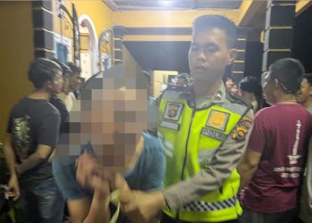 Pelaku Pemeras Petugas Linmas, Habis Diamuk Massa