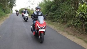 Cara Aman Touring Jarak Jauh Saat Nataru