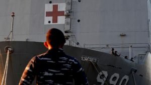 Perahu Tni Al Dikerahkan Menuju Pulau Bawean Imbas Cuaca Buruk