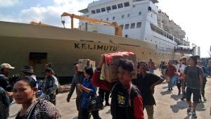 Ratusan Wisatawan Karimunjawa Datang Selamat Di Semarang