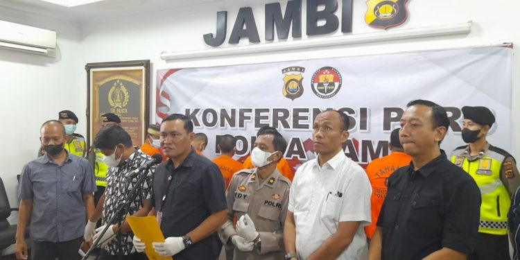 Lima Tersangka Kasus Narkoba Beserta Barang Bukti 2 Kg Lebih Diringkus Polda Jambi