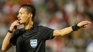 Jadi Bulan-Bulanan Di Malaysia, Wasit Ryuji Sato Dipuji Di Inggris