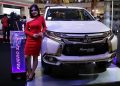Pajero Sport Pelat Nomor Qh Berstrobo Bikin Silau, Netizen Sewot
