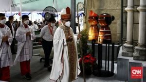 Presiden Joko Widodo Kunjungi Katedral Bogor Di Hari Natal