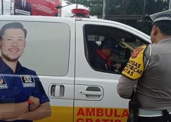Polisi Bakal Pelototi Ambulans Nakal Terabas Macet Di Jalur Puncak