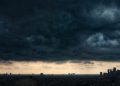 Surabaya Waspada Hujan Malam Tahun Baru, Kupang Siaga Pasang