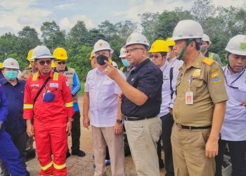 Inspeksi ke PetroChina, Wamenaker Afriansyah Noor Tinjau Lokasi Kecelakaan Kerja