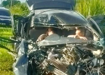 Kecelakaan Maut di Tanjabtim Mobil dan Truk Rusak Berat