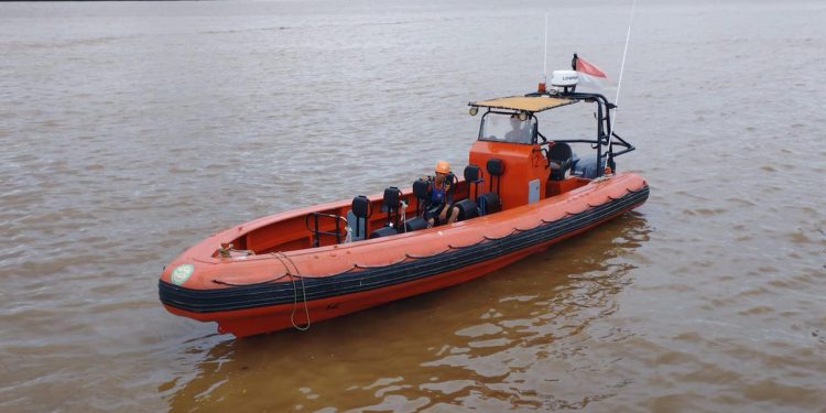 Kapal Terbalik di Tungkal, 1 Orang Selamat dan 1 Orang Hilang