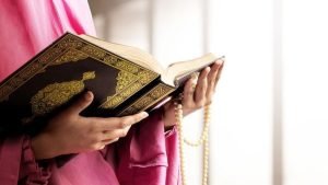 Bagaimana Islam Memandang Saweran Pada Pembaca Al-Quran