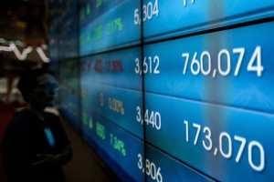 Investor Lokal `Jaga` IHSG saat Bursa RI Ditinggal Asing