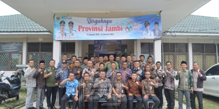 Sekretaris Daerah (Sekda) Menghadiri Kegiatan Pemilihan Forum Kepala Desa Muarojambi