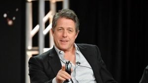 Hugh Grant Diikuti Fan Berbaju Hot Dog Di Comic Con Hingga Mimpi Buruk