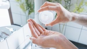 5 Kandungan Skincare yang Cocok dengan Retinol