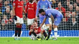 Cedera Horor, Van De Beek Menangis Saat Mu Gulung Bournemouth