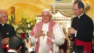 Perdana, Paus Fransiskus Akan Pimpin Pemakaman Benediktus Xvi