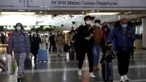 Perbatasan Dengan Hong Kong Dibuka, Pelancong Mulai Serbu China