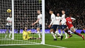 Babak I: Arsenal Unggul 2-0 Atas Tottenham