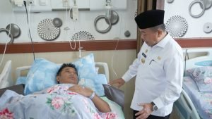 Al Haris Besuk Kapolda Jambi, Begini Kondisi Terkini Irjen Rusdi Hartono