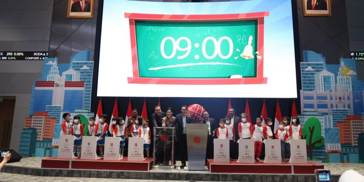 Kini Aula Utama BEI Bisa Diakses Masyarakat, Tamu Pertama dari Pelajar TK