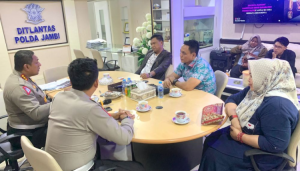 Anggota DPRD Provinsi Jambi Sambangi Ditlantas Polda Jambi