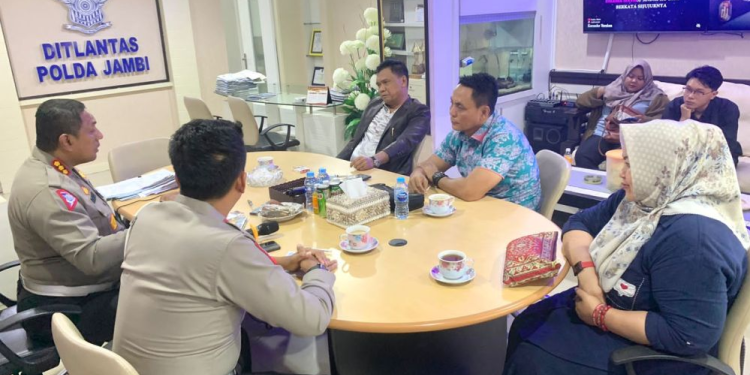 Anggota DPRD Provinsi Jambi Sambangi Ditlantas Polda Jambi