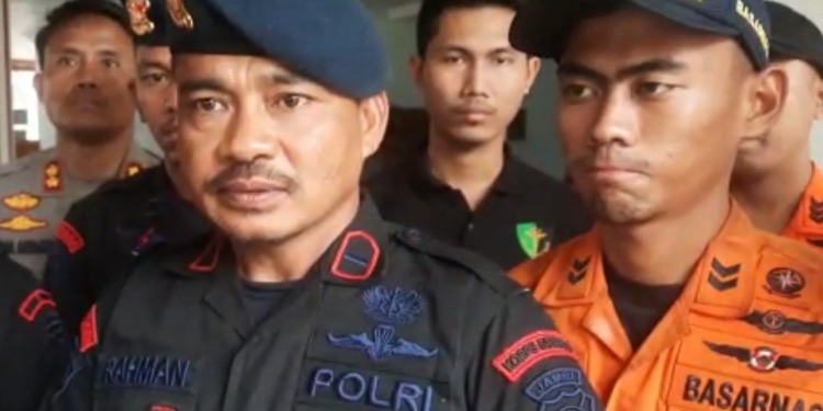 Tim Gabungan Temukan Jejak Harimau Saat Evakuasi Pertama Kapolda Jambi di Hutan Tamiai