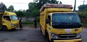 Anggota DPRD Muarojambi Turun ke Jalan, Usir Angkutan Batu Bara Resahkan Warga di Pondok Meja