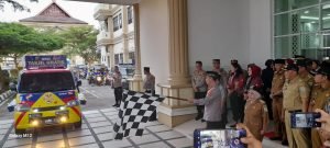 Bersyukur Diberi Ronde Kedua, Kapolda Jambi Gandeng Billjek Bagi-Bagi Takjil