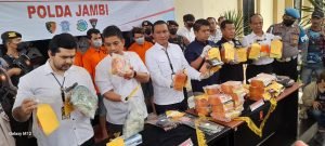 Ditresnarkoba Polda Jambi Tangkap 4 Kurir Narkoba dan Amankan Puluhan Kilogram Sabu-sabu dan Ekstasi
