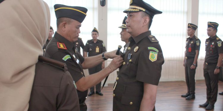 Ngeri! Diduga Depresi Karna Skripsi Keuangan dan Percintaan, Seorang Mahasiswa Gantung Diri di Kamar Kos